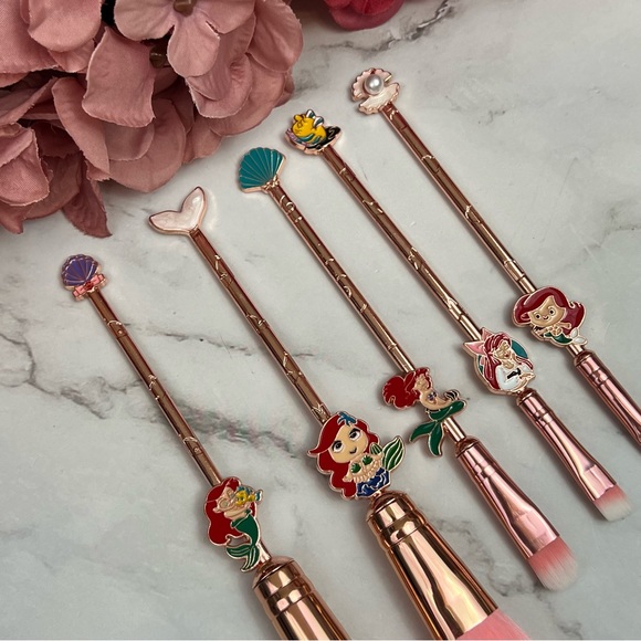 5 Piece Little Mermaid Rose Gold Makeup Brush Set - Picture 9 of 17